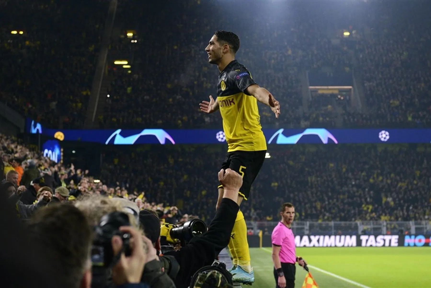Het dilemma van sprintwonder Hakimi: schitteren in Dortmund of gokken in Madrid?