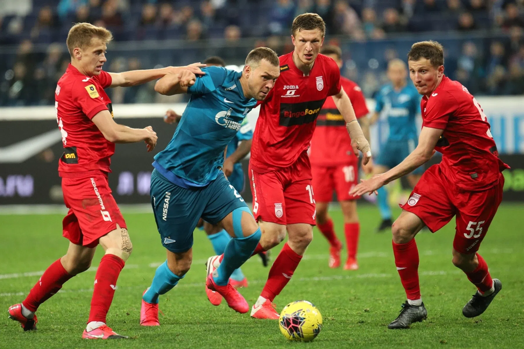 City Football Group en Red Bull strijden om Russische laagvlieger