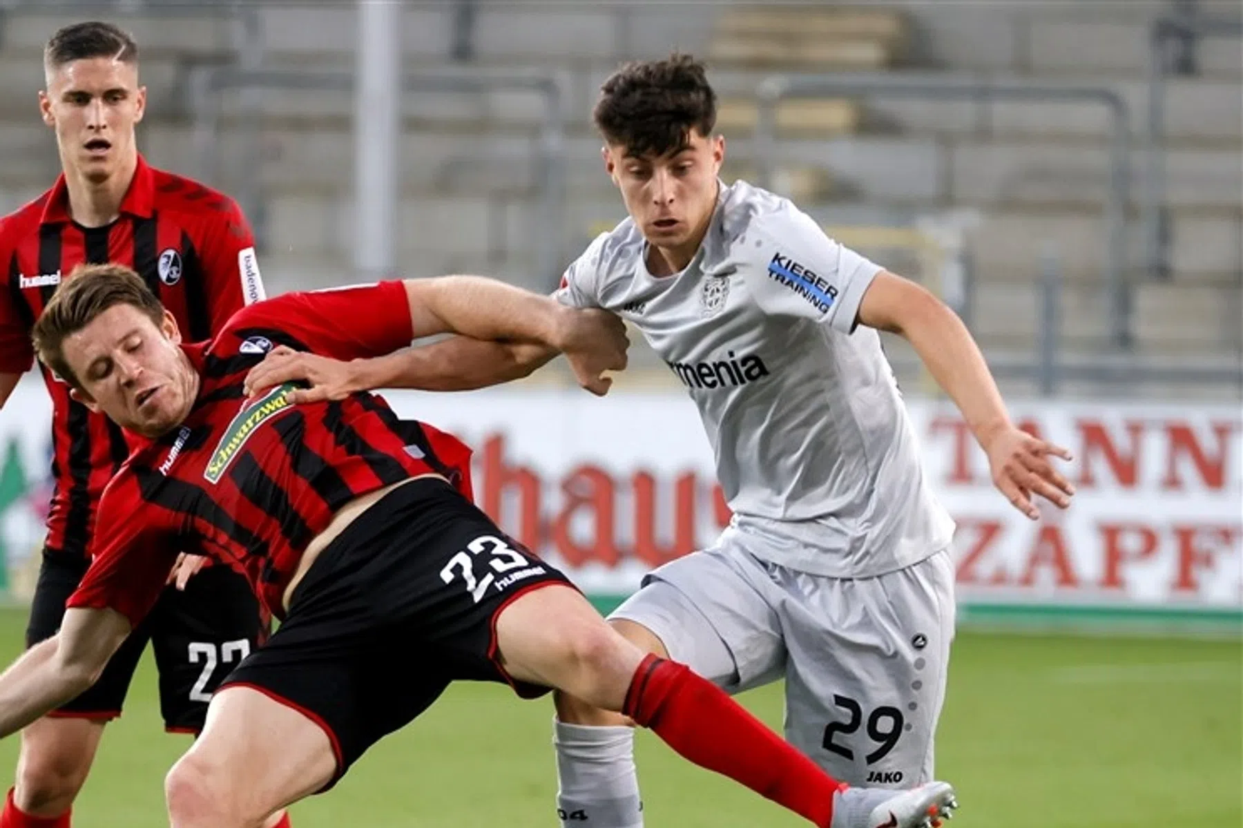 Bosz houdt geweldige uitreeks in stand door recordtwintiger Havertz