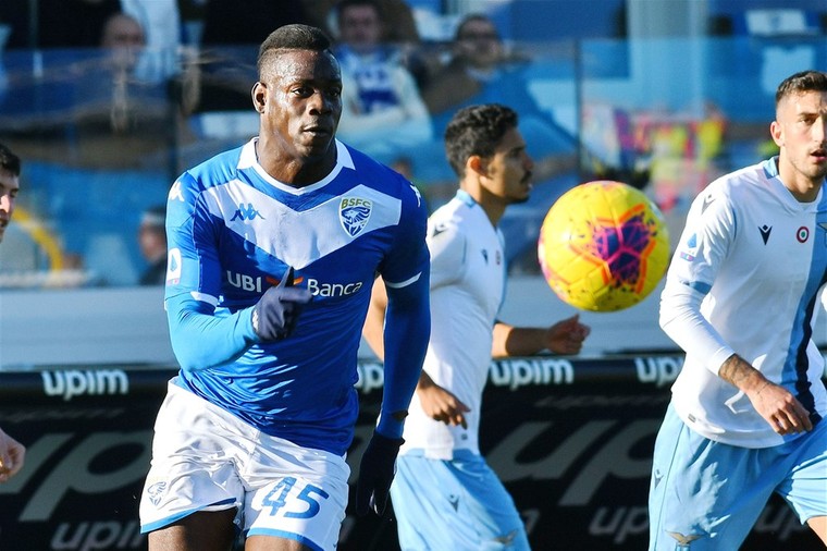 'Spook' Balotelli is media meer dan zat: 'Hoe kunnen jullie het bewijs ontkennen?'