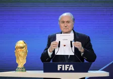 Thumbnail for article: Zeventien jaar Bla Bla Blatter, zeventien jaar fuck het voetbal