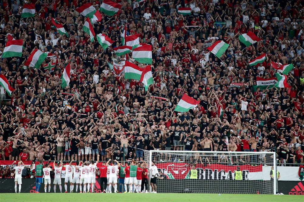 Het kan dus toch: tienduizend fans aanwezig bij Hongaarse bekerfinale