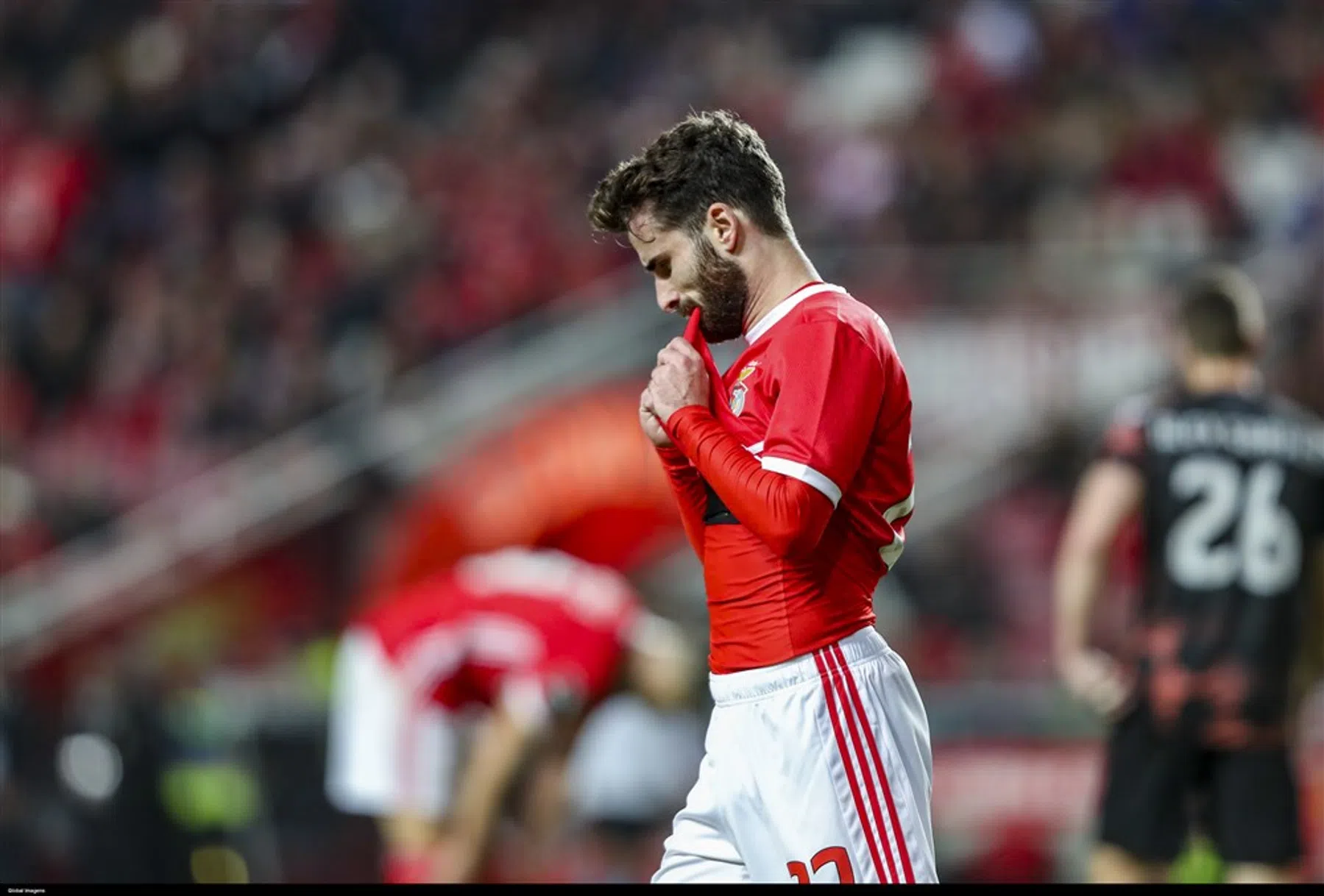 Aanval op spelersbus krijgt triest vervolg: huizen Benfica-spelers beklad