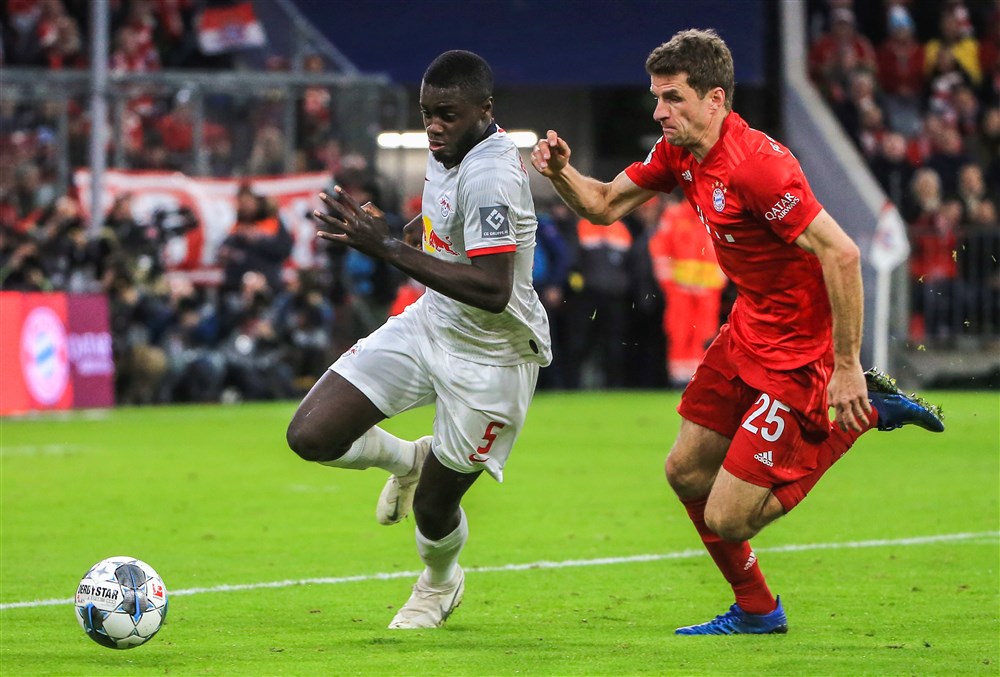 RB Leipzig zet begeerde Upamecano voor het blok: verlengen of vertrekken