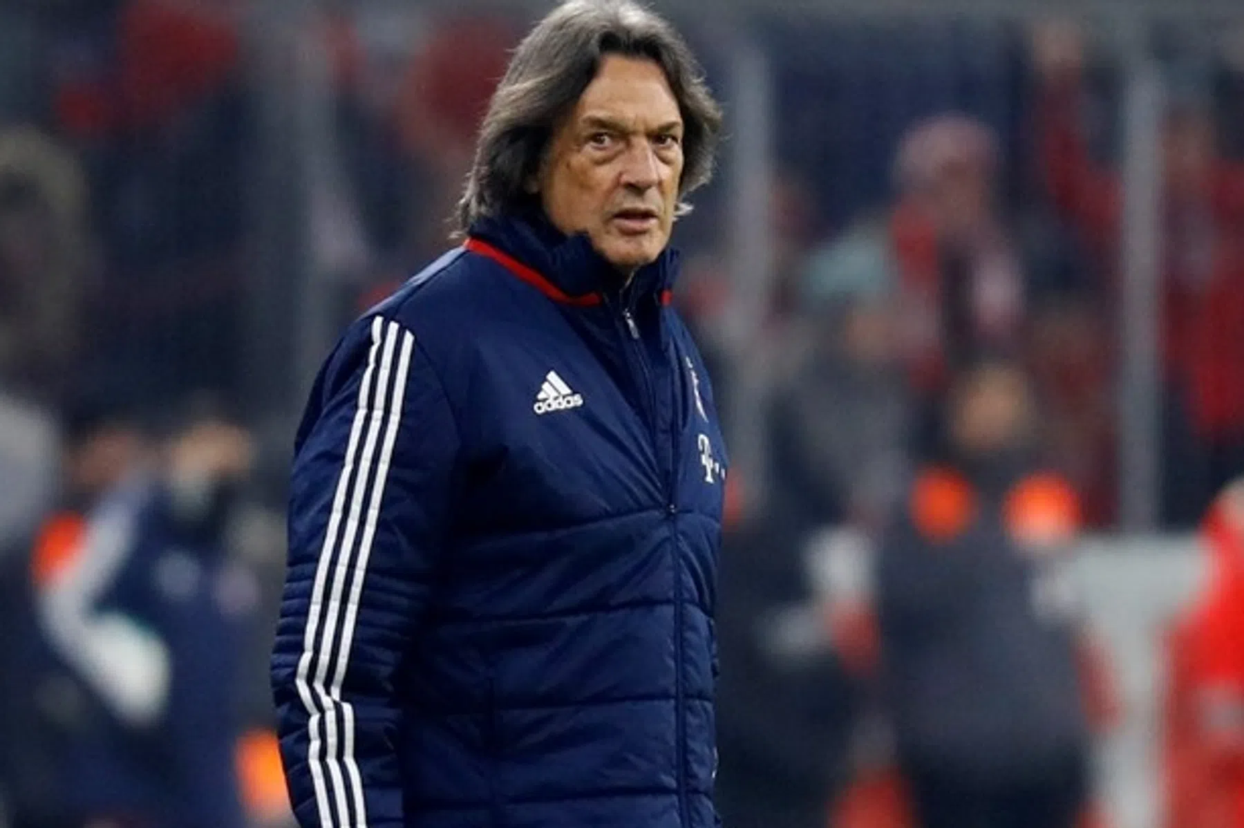 Bayern zwaait icoon uit: 'bekendste clubarts ter wereld' vertrekt