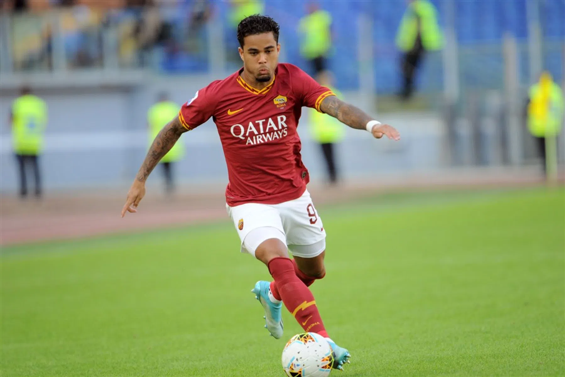 Roma-trainer wil Kluivert niet kwijt: 'Hij kan zo goed als zijn vader worden'