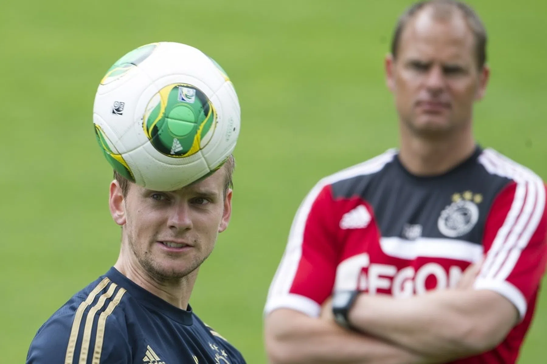 Met 'opgewonden' Stam werkt De Jong toe naar duel met De Boer: 'Zal leuk zijn'