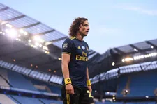 Thumbnail for article: David Luiz trekt boetekleed aan na 'disasterclass': 'Hij leert het nooit'