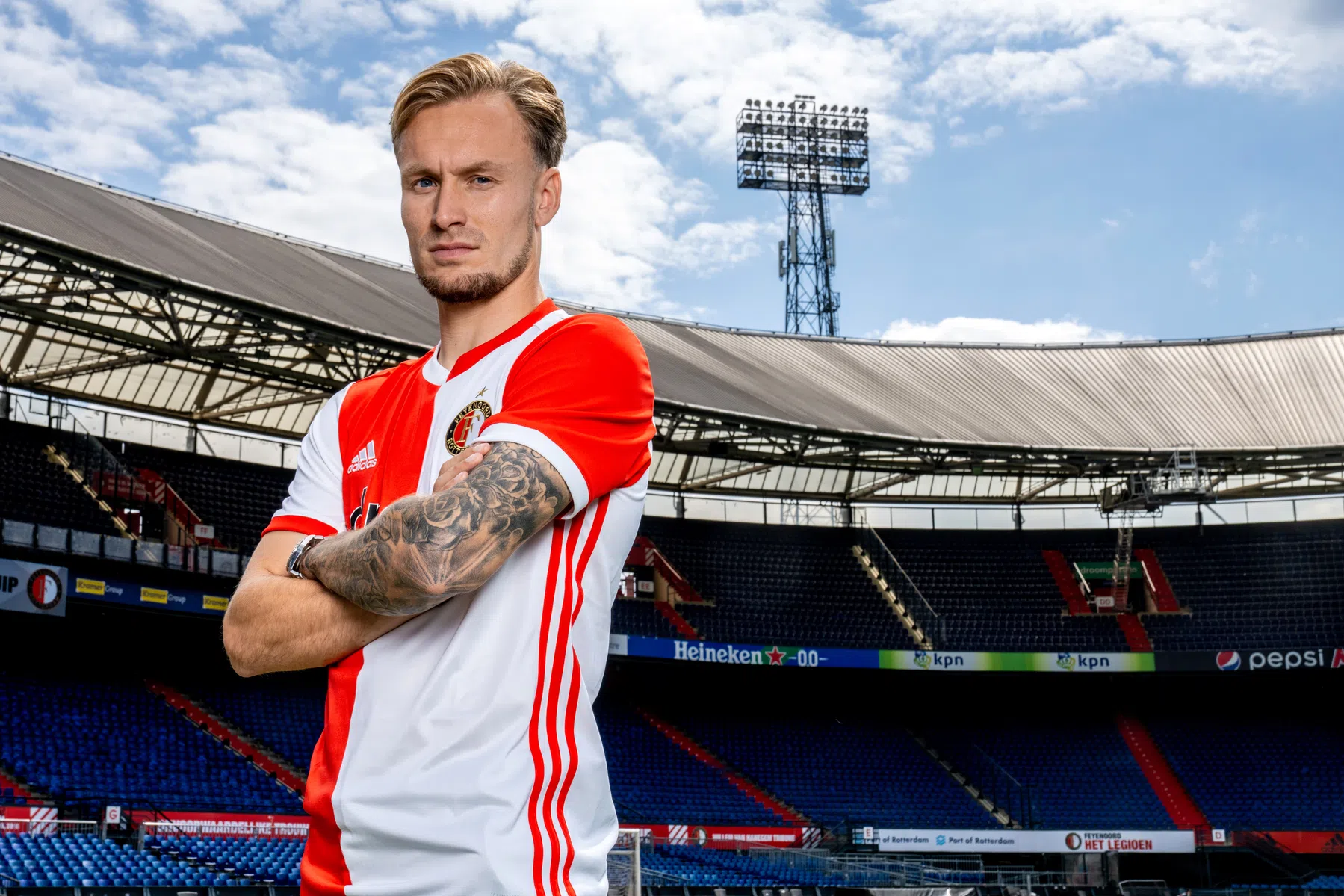 Transferbulletin: Ajax zoekt nóg een keeper, extra jaar voor Fer en PSV in de wachtkamer