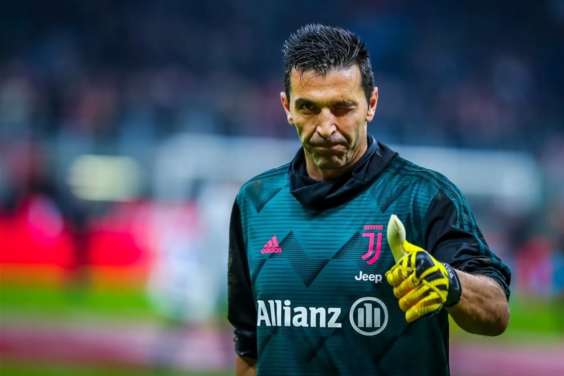 Buffon en Chiellini gaan door contractverlenging samen voor 35 jaar bij Juventus