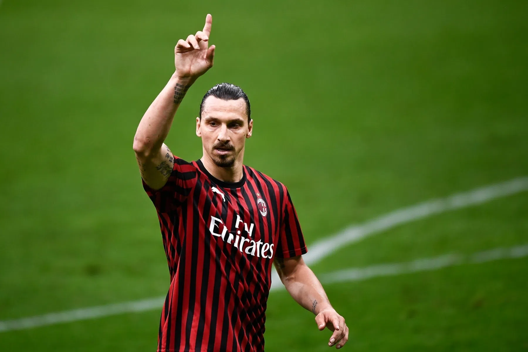 Zlatan komt met typische Zlatan-video: 'Stoppen? Ik ben pas net begonnen'