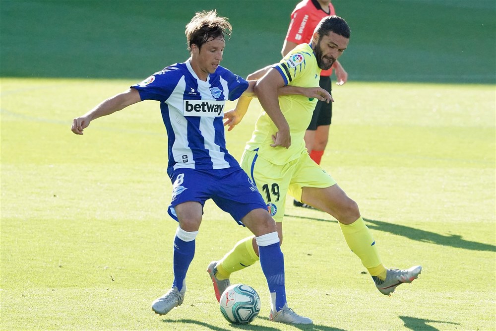 Alavés presenteert nieuw logo dat wel heel bekend voorkomt