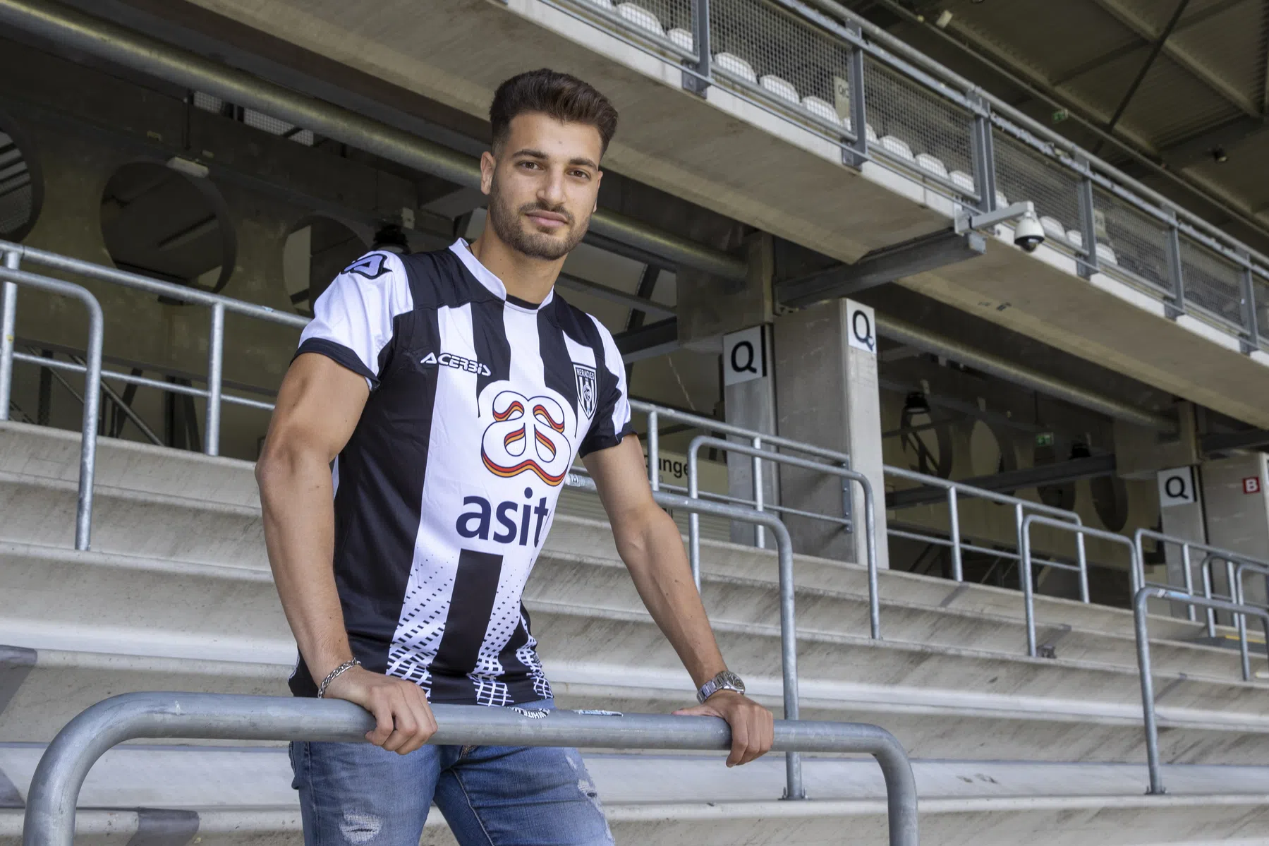 Kan ook Sinan Bakis schitteren in het spitsenparadijs van Almelo?