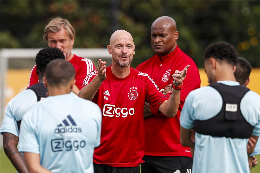 Ten Hag blikt uitgebreid vooruit: over de impulsen, de aankopen en transfers