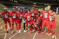 Thumbnail for article: Knuffelende bekerwinnaars van Antwerp bezorgen Pro League kopzorgen