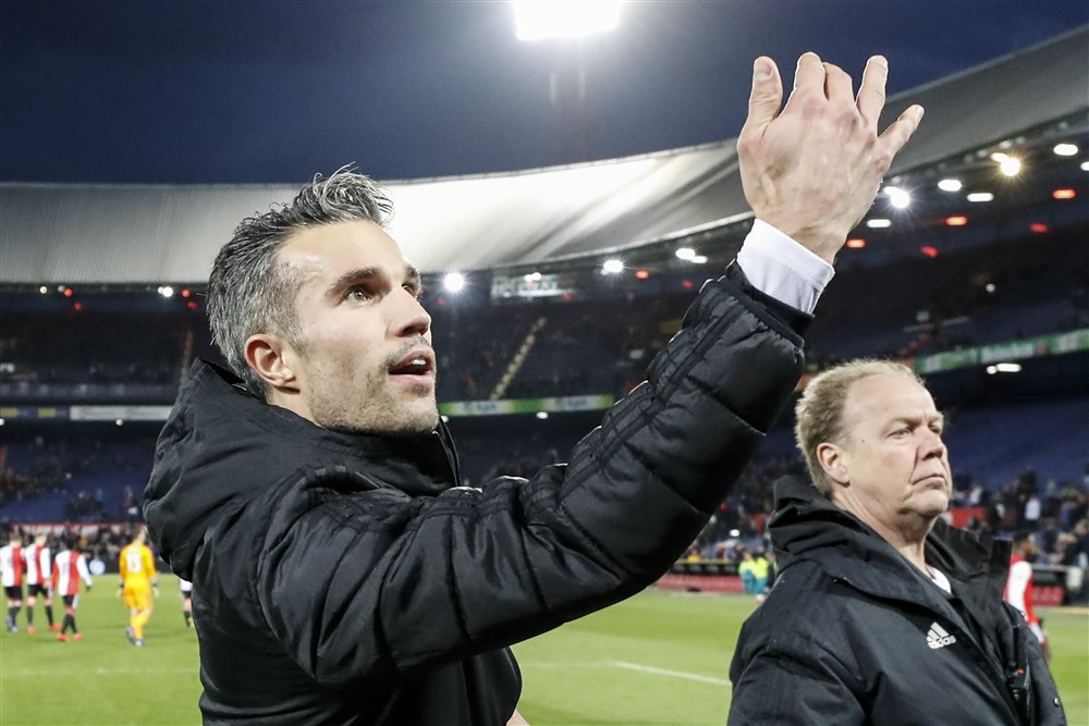 Van Persie helpt Advocaat: 'Dick belde me, dan kan ik geen nee zeggen'
