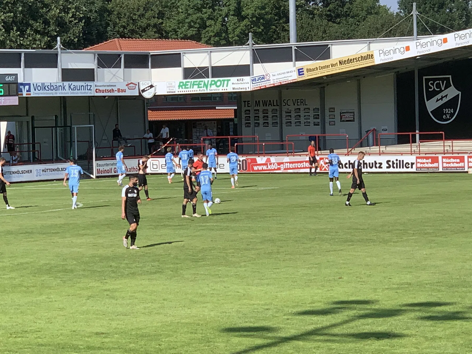 Madueke met hattrick de grote uitblinker in eerste oefenduel PSV