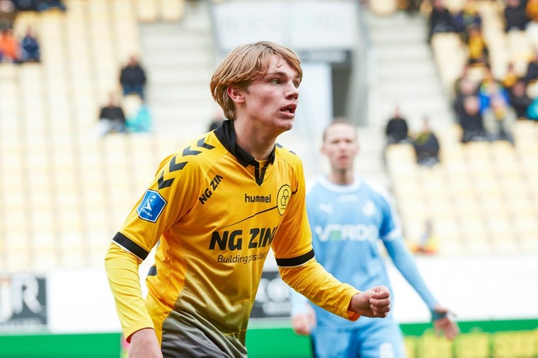 Ajax heeft jongste doelpuntenmaker ooit in Deense Superliga binnen