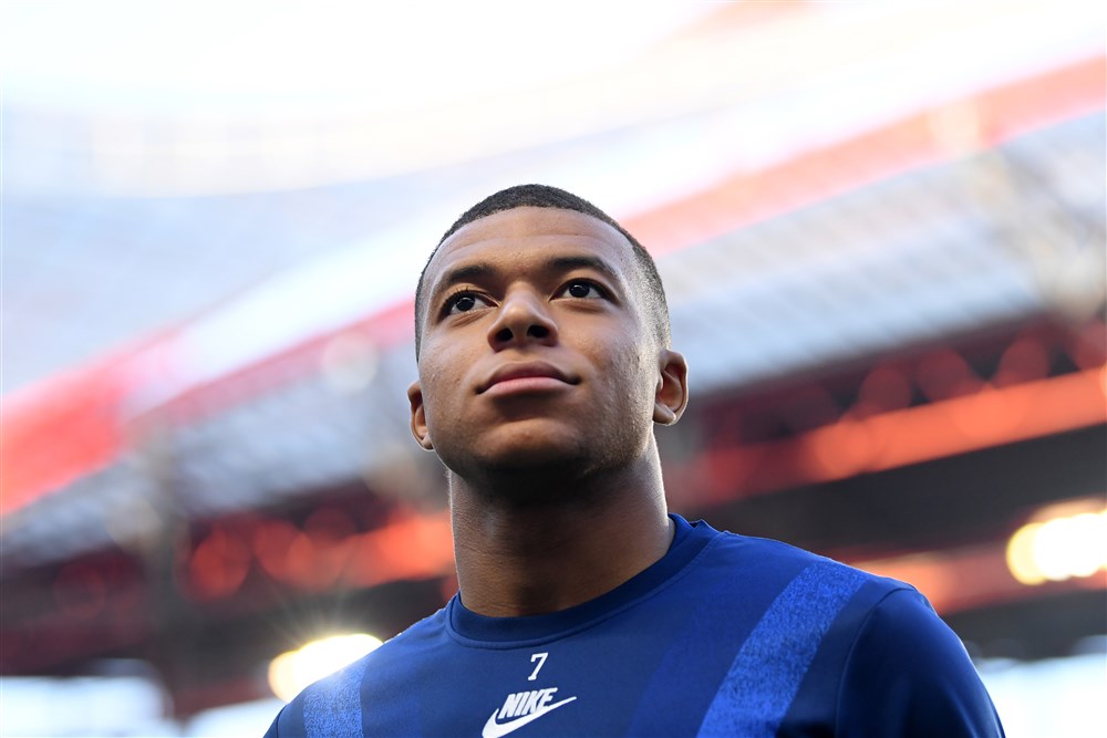 Mbappé trekt lange neus naar Ligue 1-criticasters