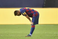 Thumbnail for article: Barcelona-spelers ontlopen woeste fans na Champions League-afgang
