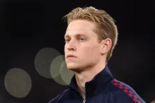 Thumbnail for article: 'Onzichtbaar rondrennende' Frenkie fileert Barça: 'Dit team heeft héél veel problemen'