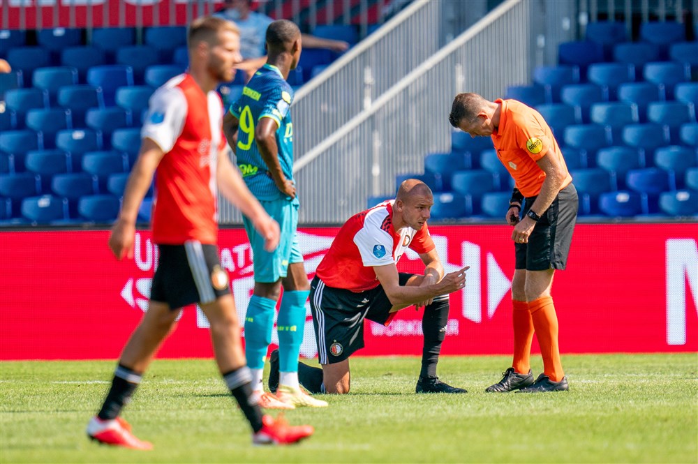 Feyenoord wil nieuwe verdediger halen na 'persoonlijk drama' Van Beek