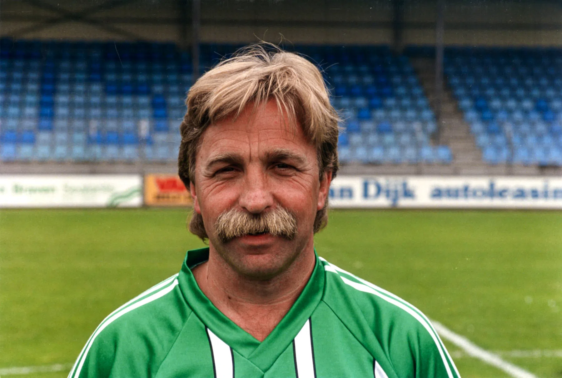 Borstel onder de neus in Kralingen: de snor als ultiem cultobject