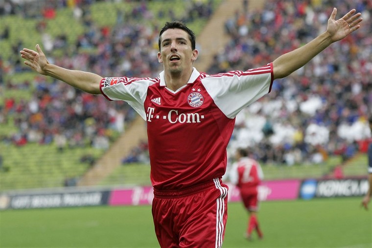 Makaay was nu 100 miljoen waard geweest, Özil-fan houdt woord