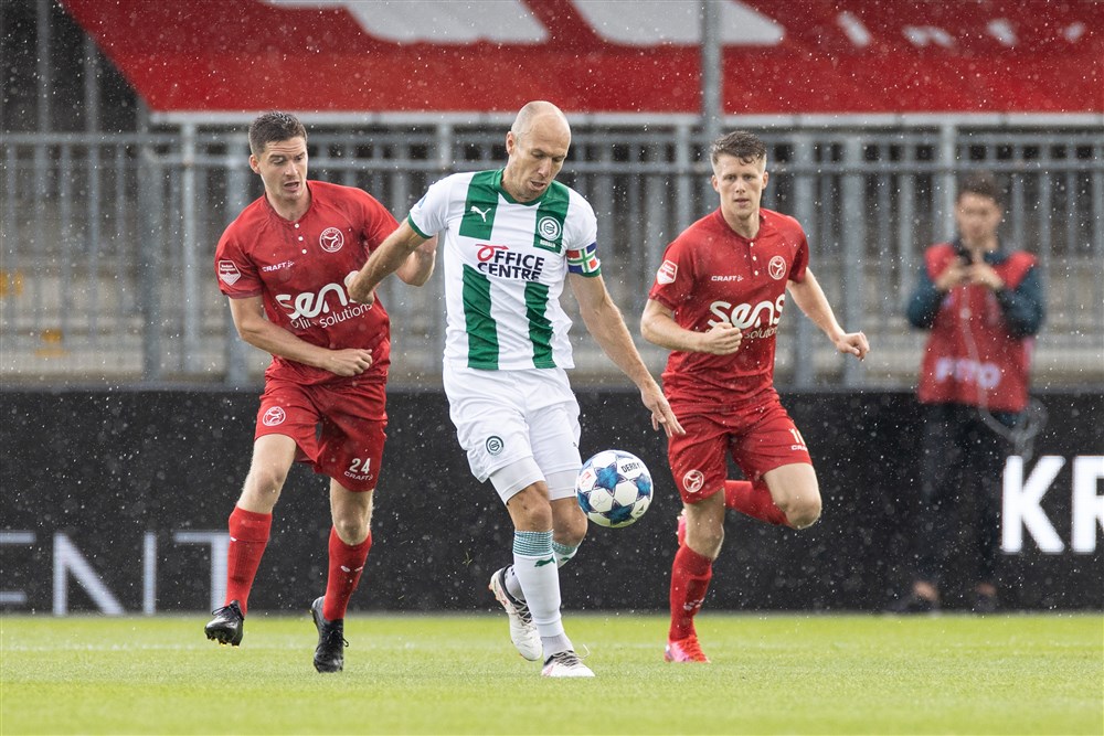 Rentree Robben volgens planning: eerste dertig minuten achter de kiezen