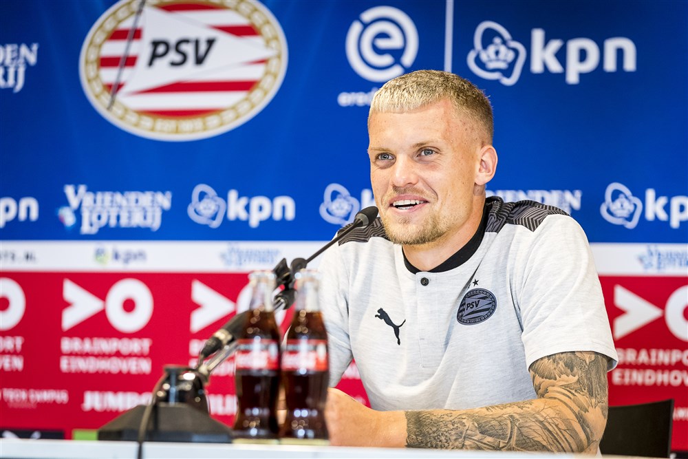 PSV-aanwinst Max legt uit waarom hij niet op Europese topclubs wilde wachten