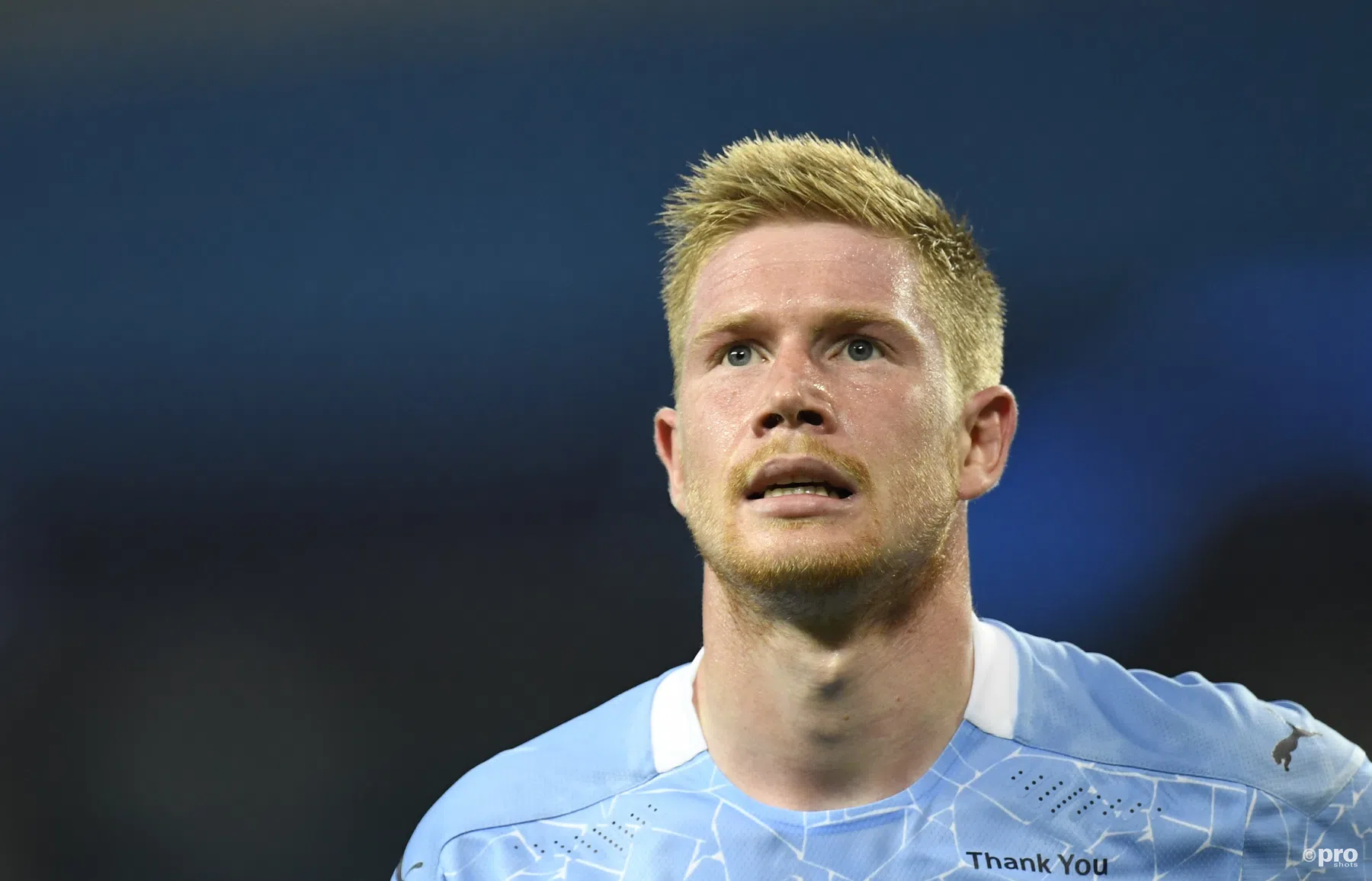 Premier League-spelers kiezen voor De Bruyne als opvolger Van Dijk