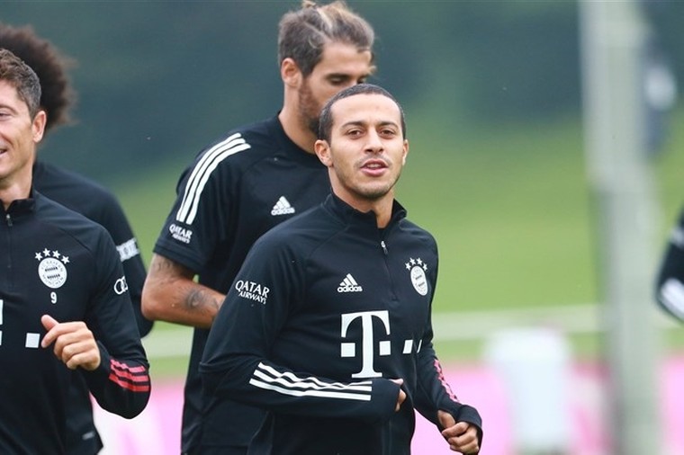 Klopp dolgelukkig 'geweldige' Thiago eindelijk te kunnen verwelkomen