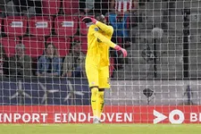 Thumbnail for article: Romero reddende engel PSV na opnieuw enorme blunder Mvogo