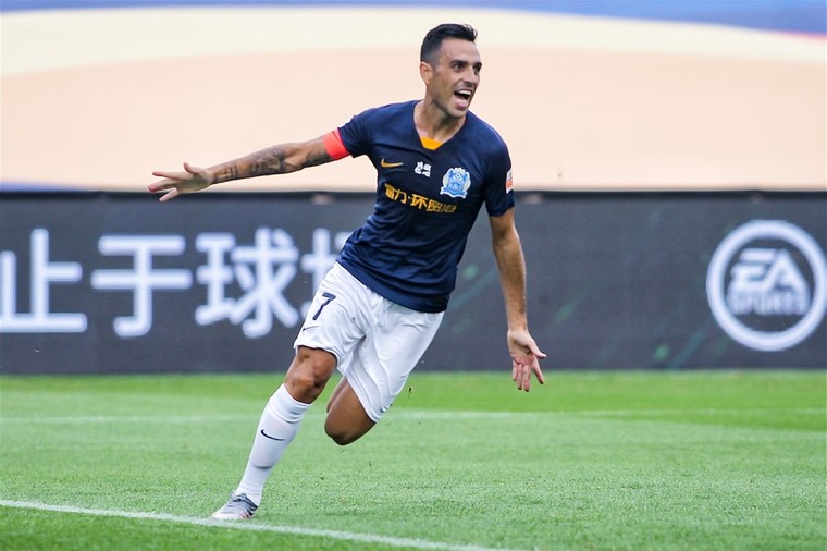 Ajax, PSV en de interesse in Zahavi: 'Bij Ajax mogen ze zeggen wat ze willen' 