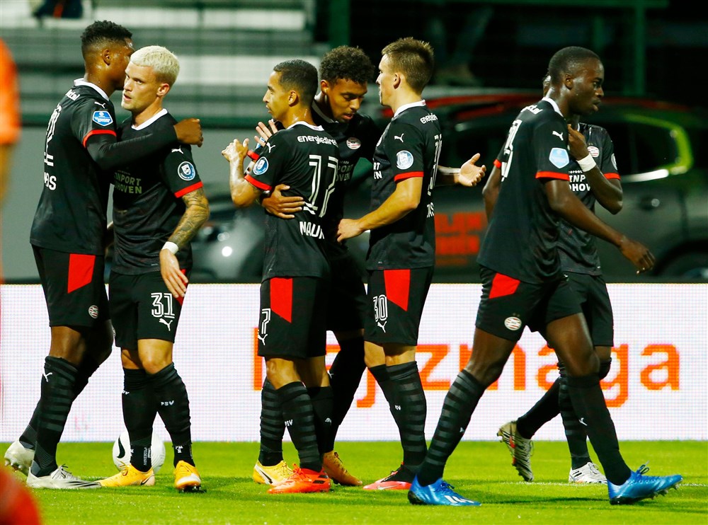 Malen wijst PSV de weg in Slovenië naar bekende bestemming