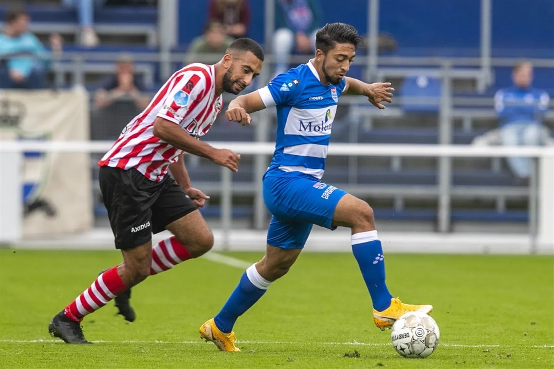 Pherai kritisch op zichzelf na ruime zege PEC: 'Gaat het wel goed met je?'