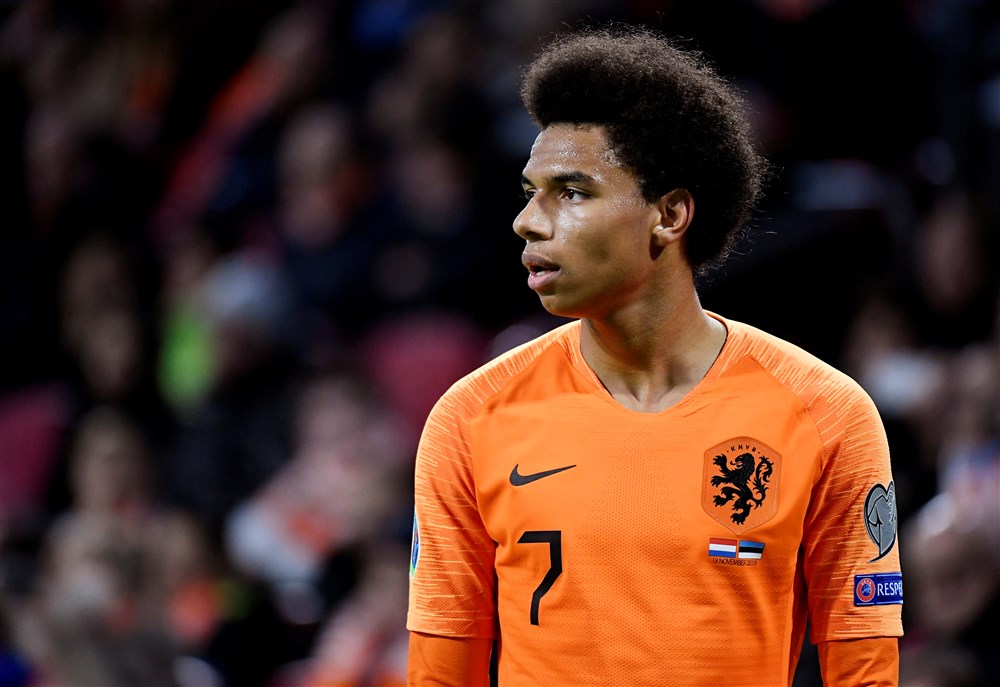 Stengs alsnog bij Oranje na afmeldingen Bergwijn en Ihattaren