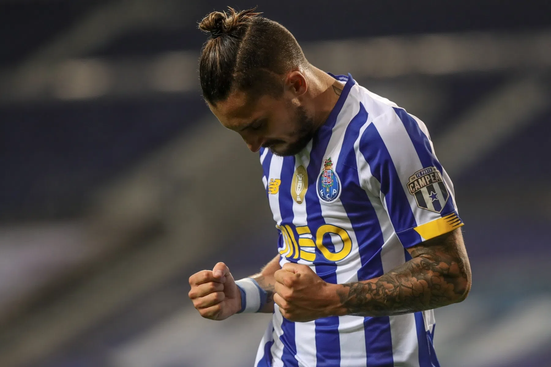 United heeft met Alex Telles eindelijk gewenste linksback binnen