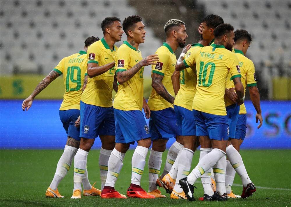Brazilië begint met zeer ruime zege aan revanchemissie