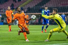 Thumbnail for article: Inspiratieloos Oranje bijt zich ook stuk op Bosnië