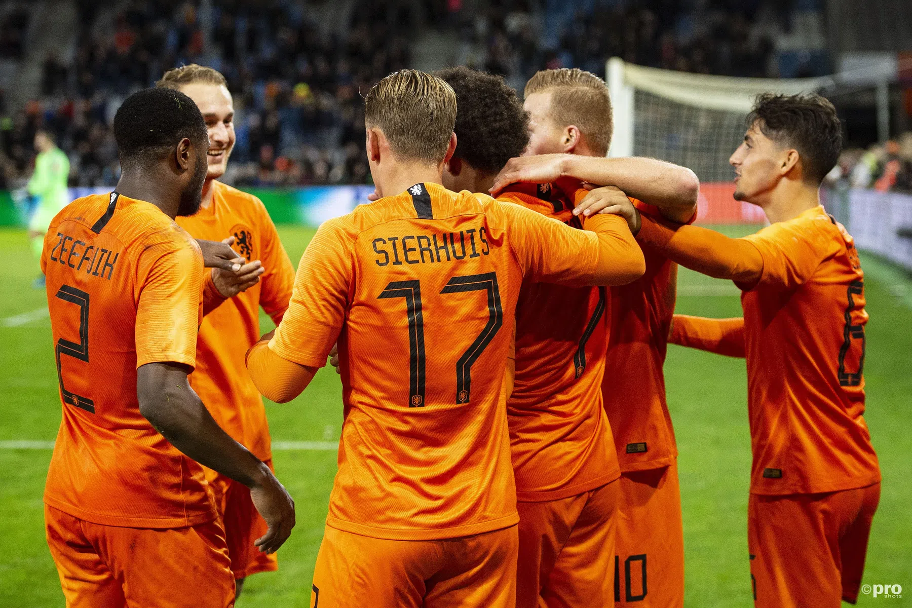 Jong Oranje zeker van EK na monsterscore op Cyprus