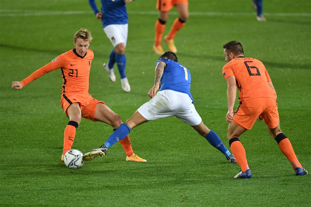 Fris Oranje wint alleen vertrouwen in Italië