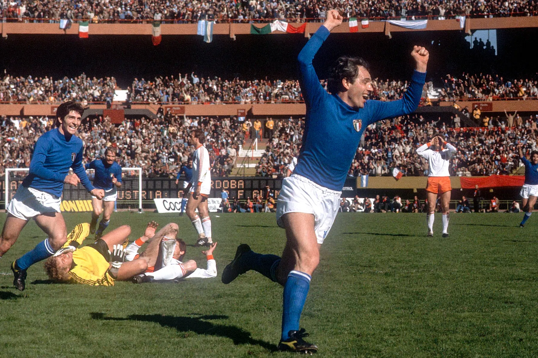 Het onvergetelijke WK-duel met Italië: een omkooppoging en een doodschop