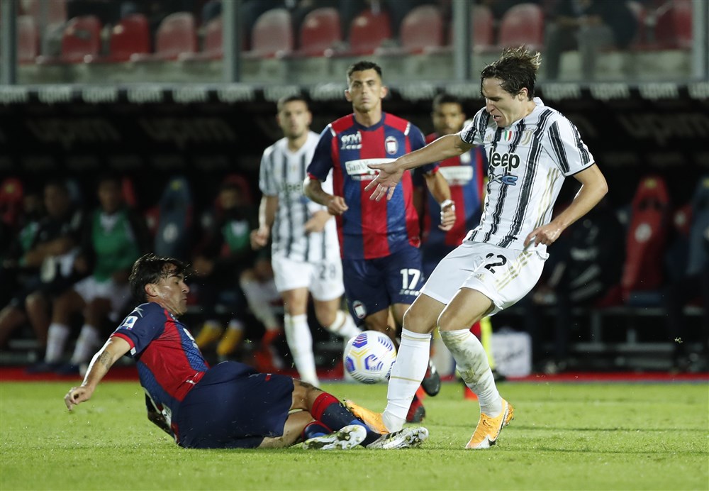 Crotone laat Juventus struikelen tijdens rampdebuut Chiesa