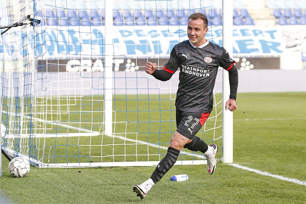 Superstart Götze aanzet voor eenvoudige debutantendag PSV