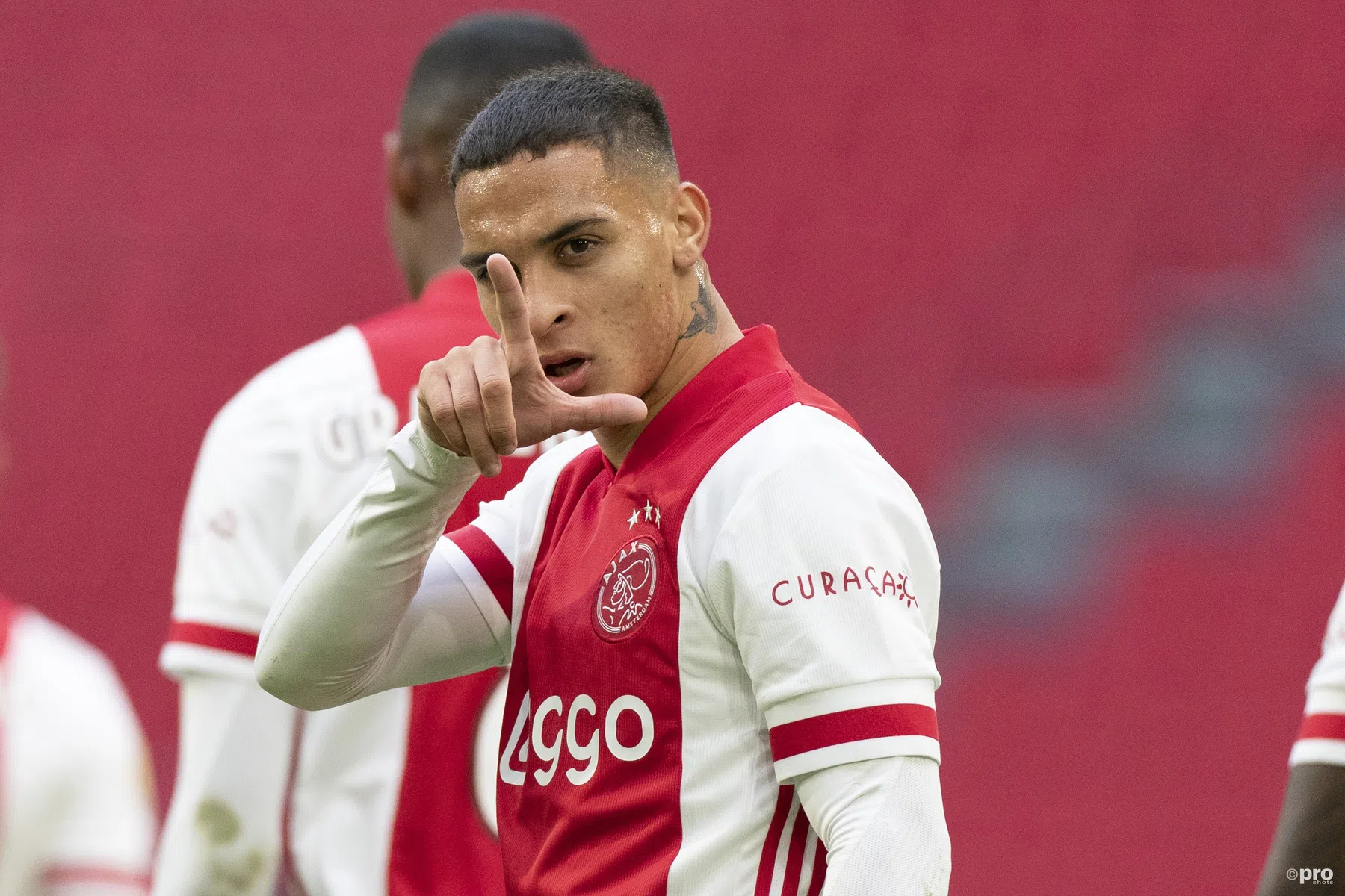 Ajax moet Antony missen tegen Liverpool