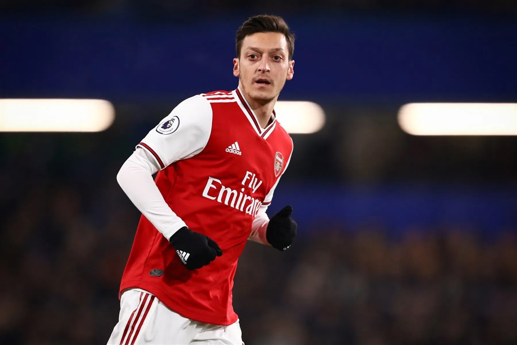 Arsenal-paria Özil: 'Pijnlijk dat mijn liefde voor de club niet beantwoord wordt'