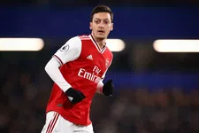 Thumbnail for article: Arsenal-paria Özil: 'Pijnlijk dat mijn liefde voor de club niet beantwoord wordt'