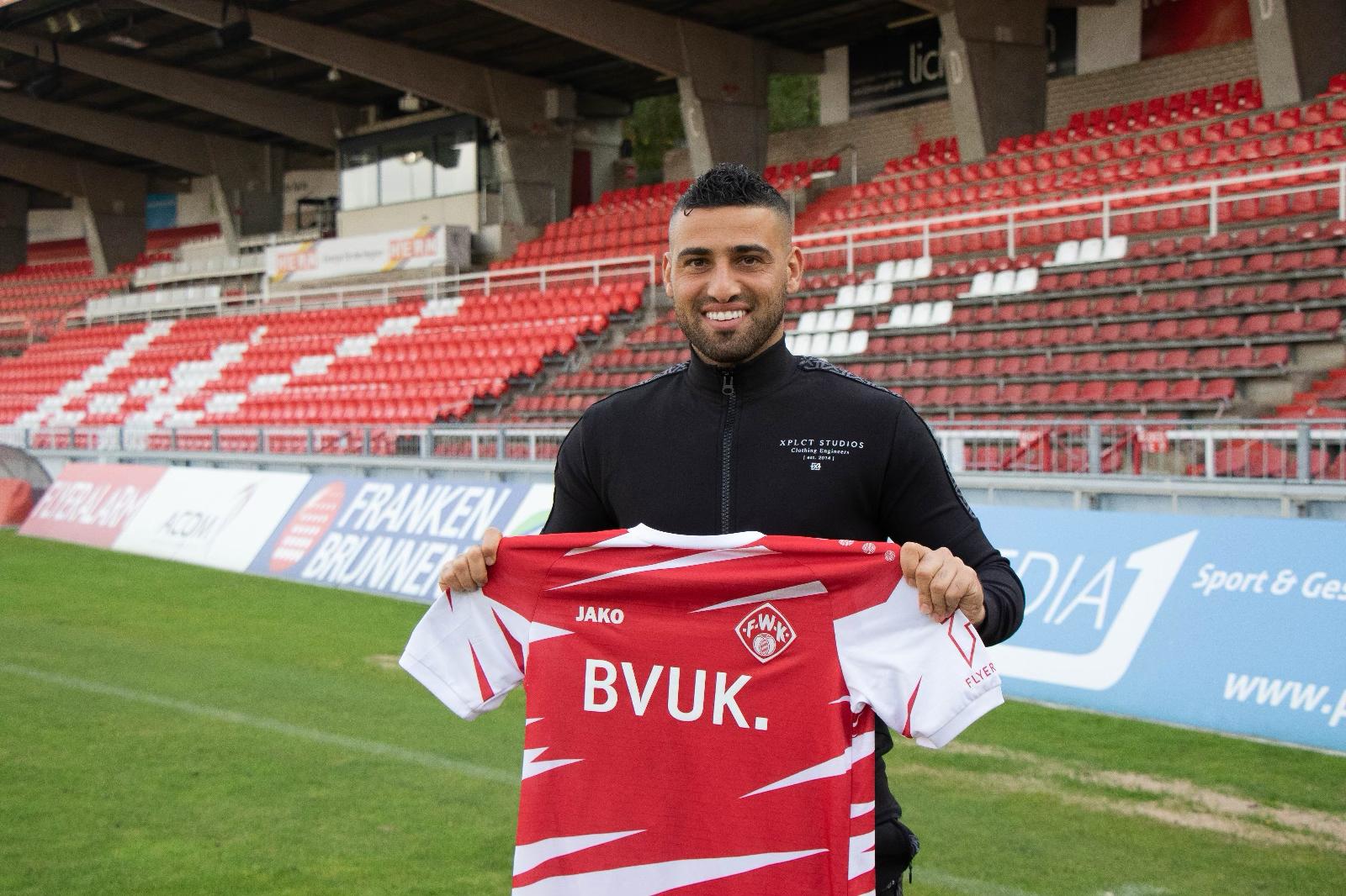 Chris David blij met kans in Duitsland: 'Mij krijg je niet zo gemakkelijk gek'