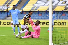 Thumbnail for article: Historische nederlaag bij Vitesse nieuwe opdoffer voor gehavend PSV